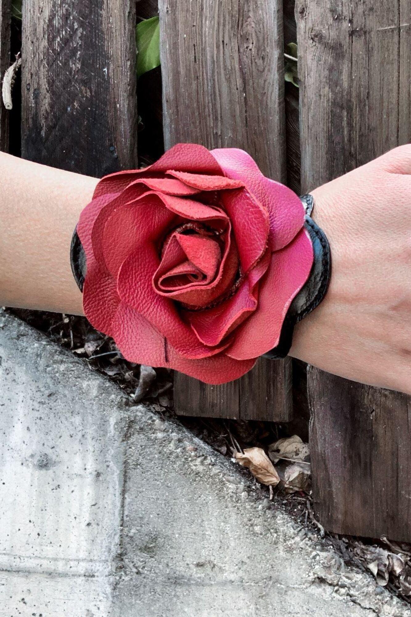 Rose Bracelet - Hipstirr