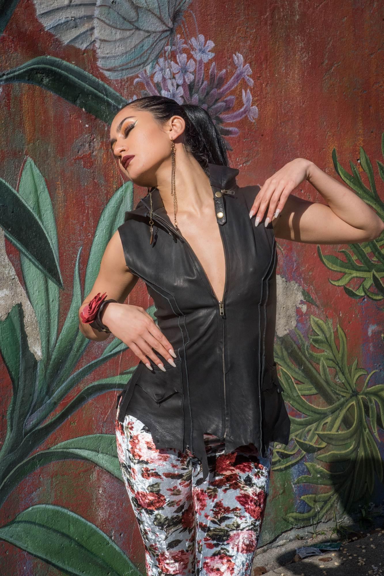 Azuli Vest Black - Hipstirr