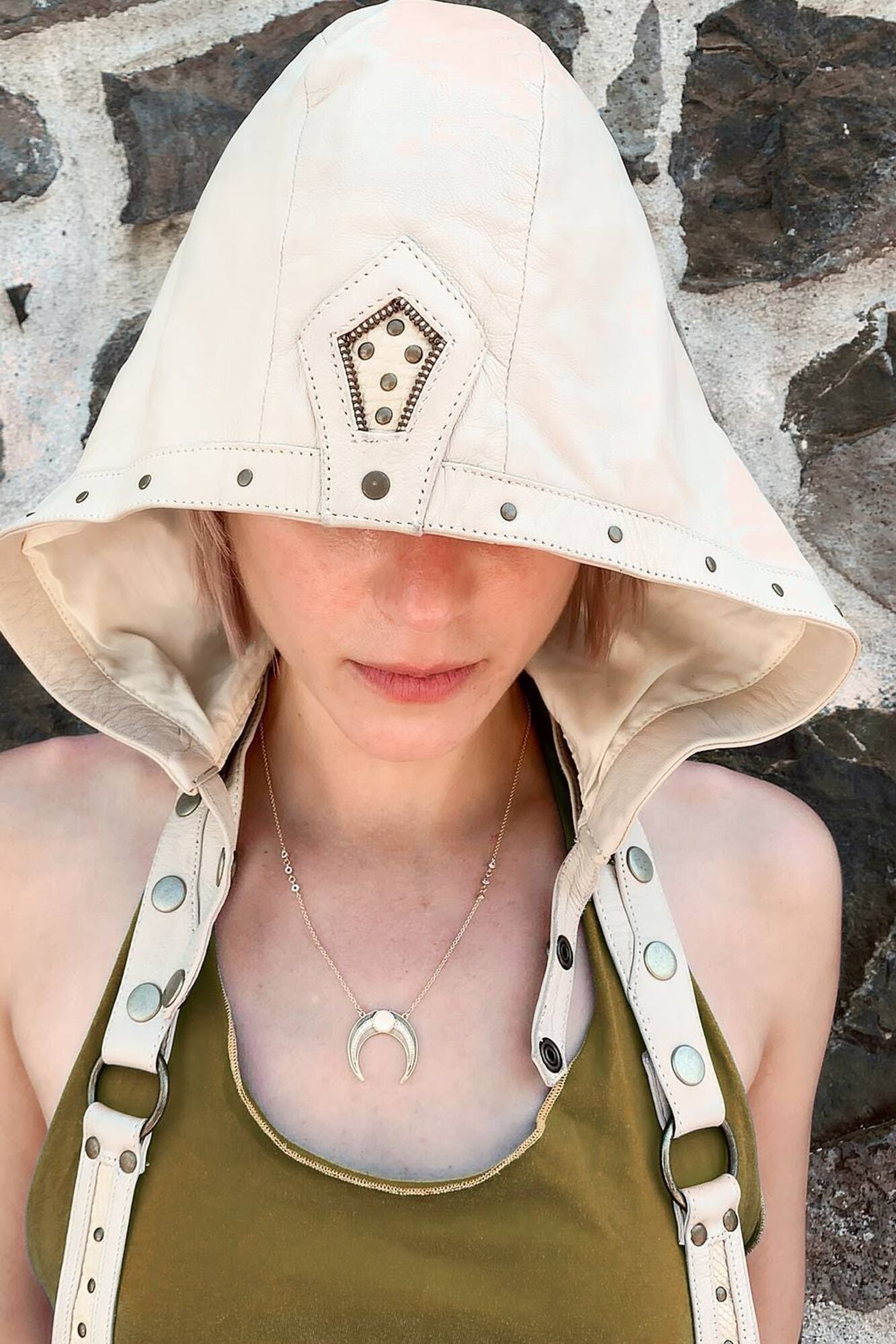 Sapphire Hood Harness Cream - Hipstirr