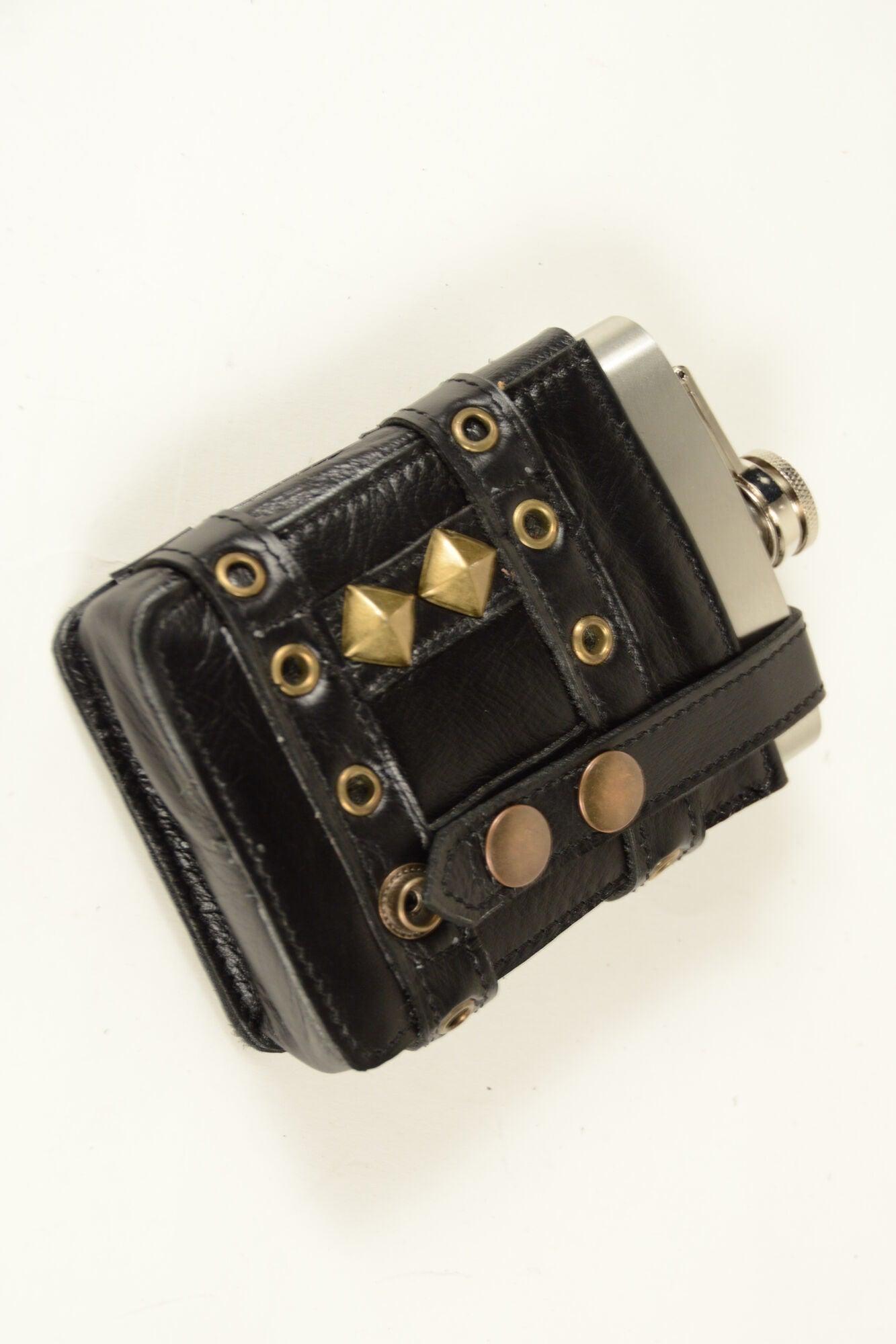 Fiasco Belt Flask - Hipstirr