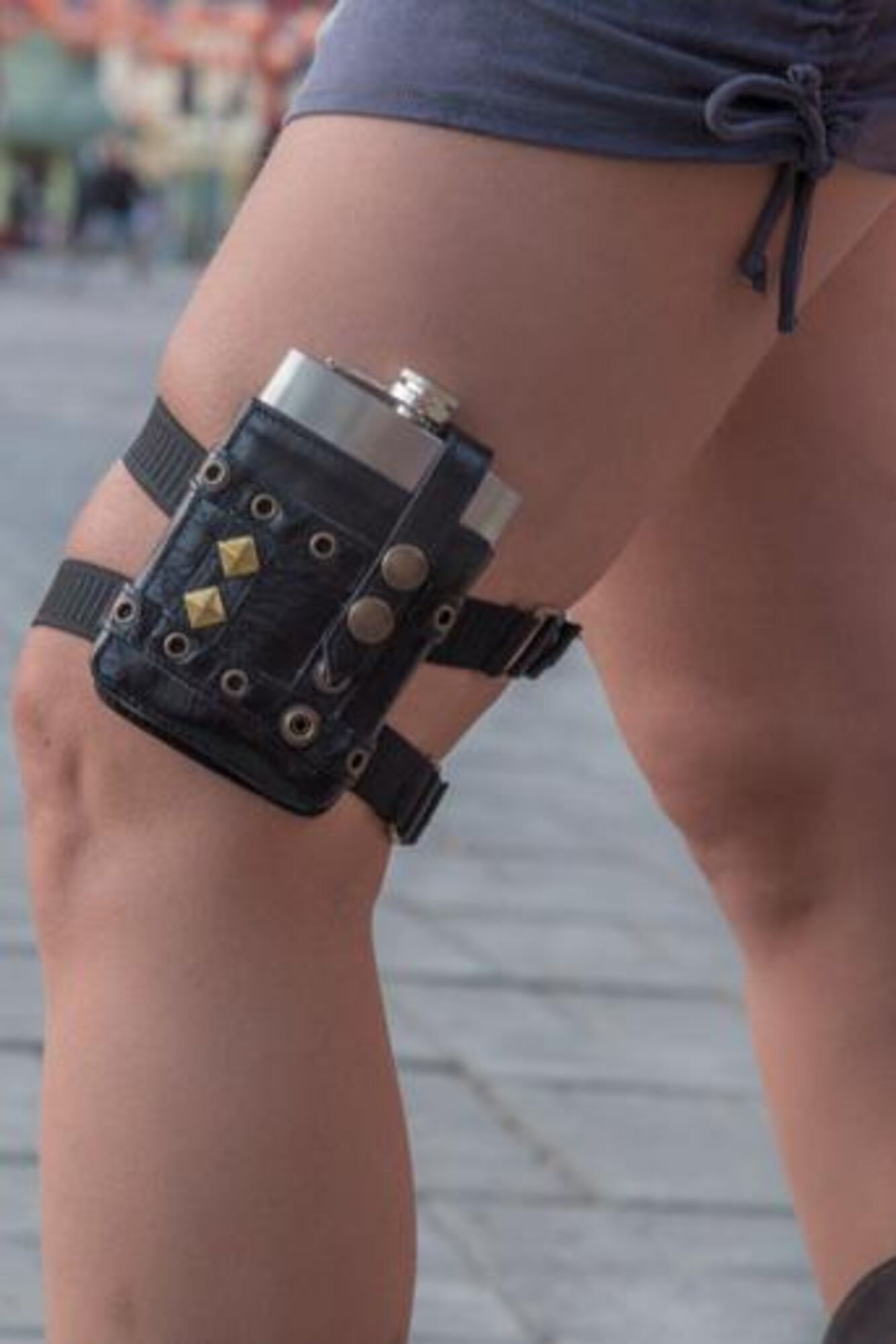 Fiasco Garter Flask - Hipstirr