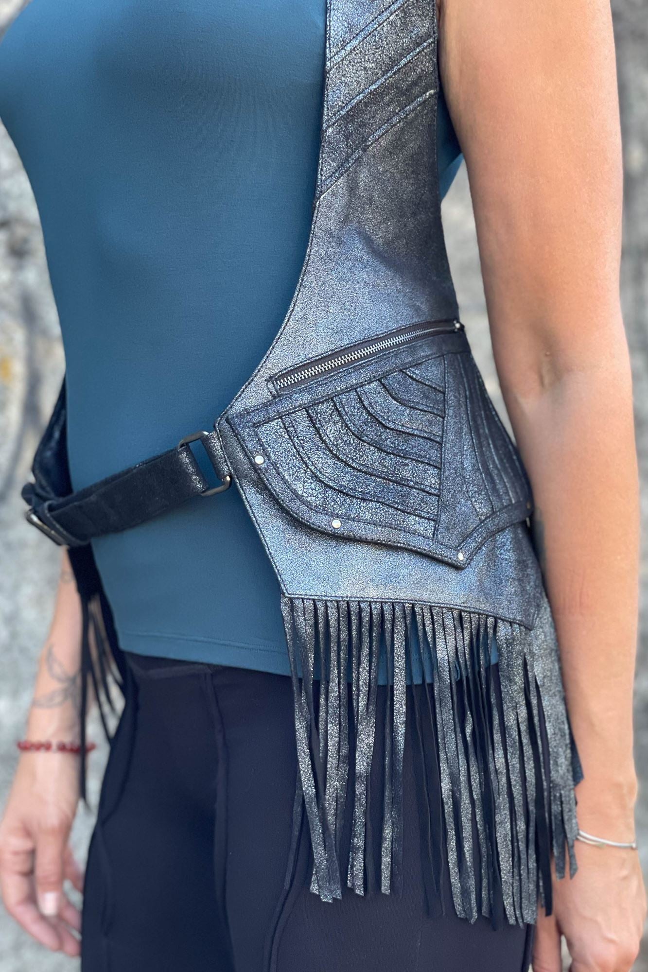 Minx Vest Silver Metallic - Hipstirr