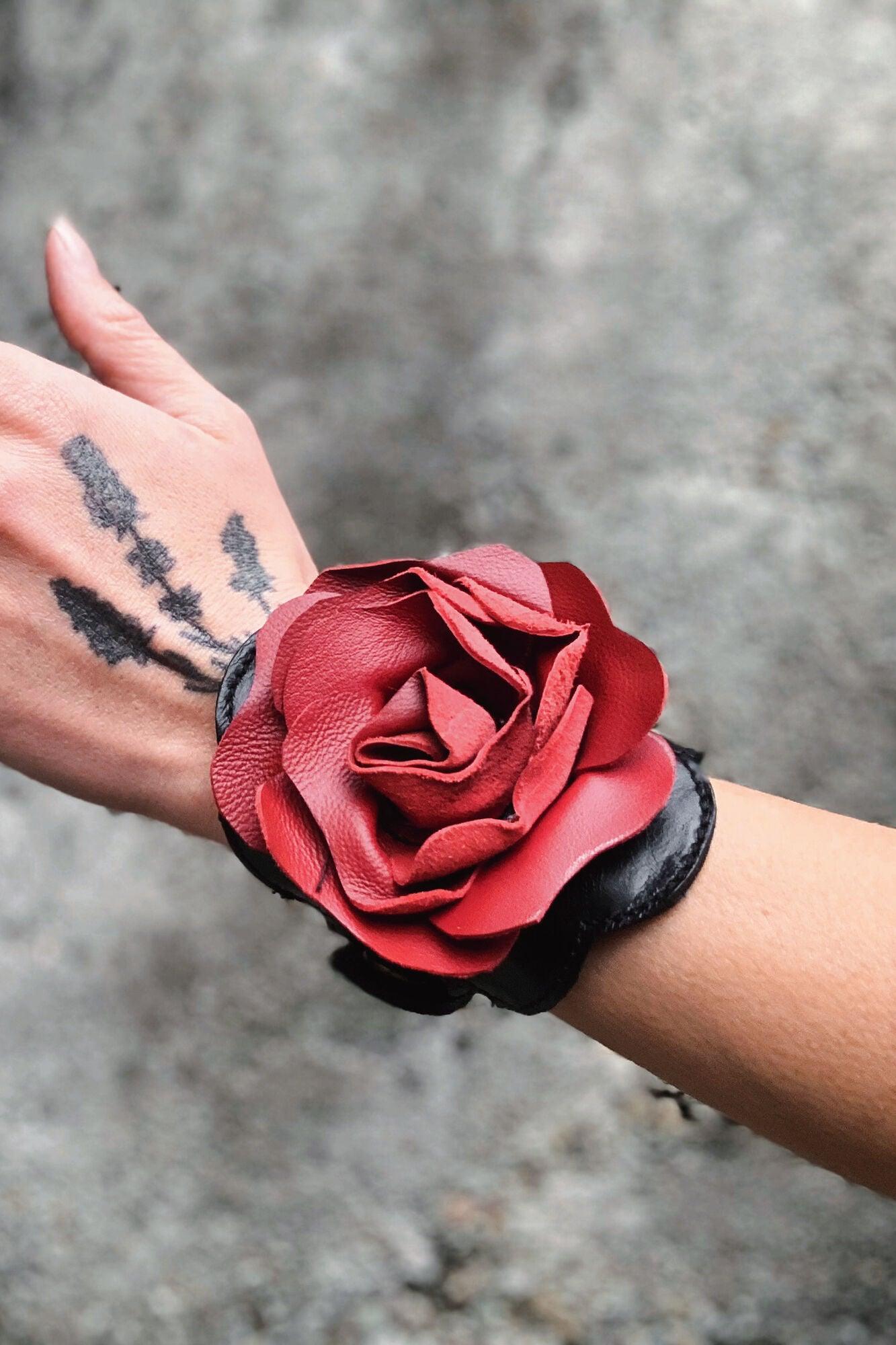 Rose Bracelet - Hipstirr