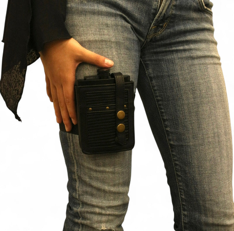 Flasky Garter