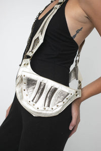 Sapphire Hood Harness Platinum